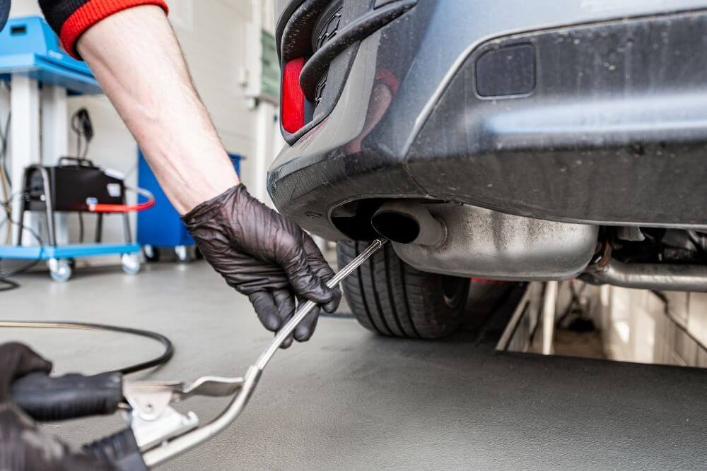 Does Your Car Have an Exhaust Leak?